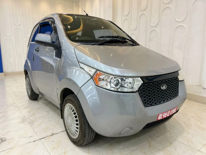 Mahindra E20 2016