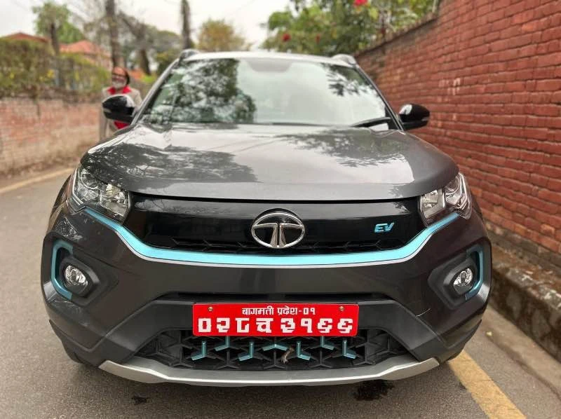 Tata Nexon XZ+ LUX EV 2023