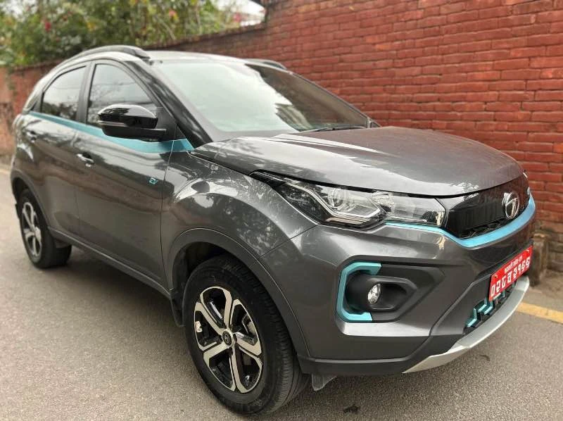 Tata Nexon XZ+ LUX EV 2023