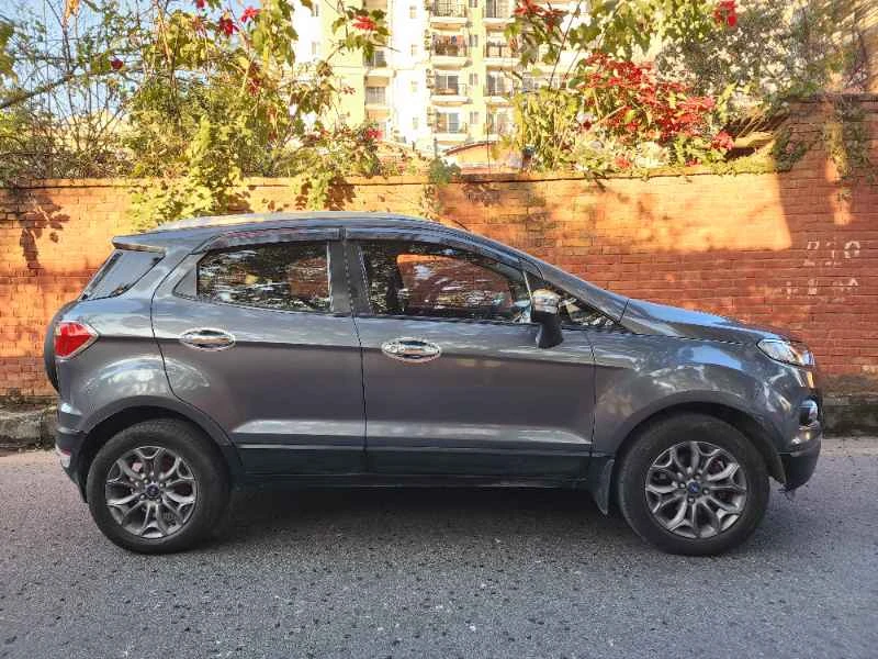 Ecosport Titanium 2017 Grey