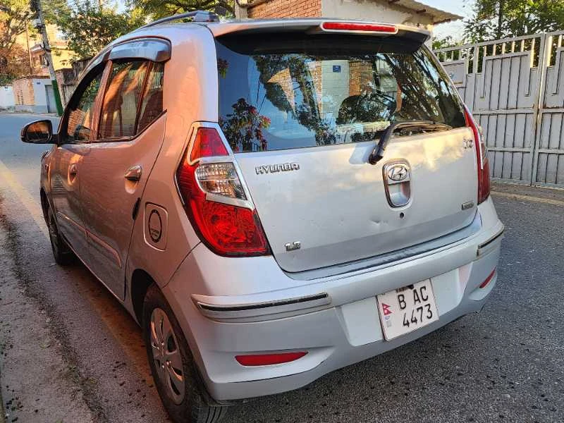 I10 Sportz O 2012