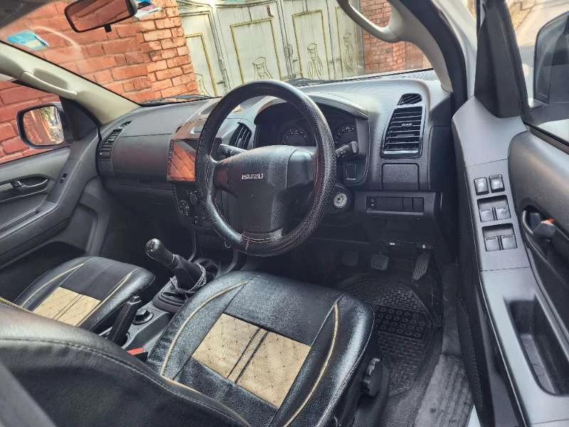 Isuzu Hilander 4WD 2022